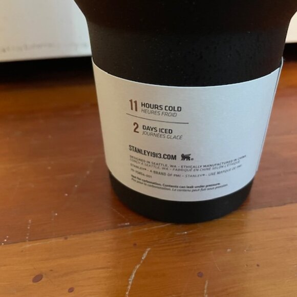 NEW Stanley Water Bottle 40 oz Flip Straw Quencher Tumbler Black *PLS READ - Picture 5 of 13